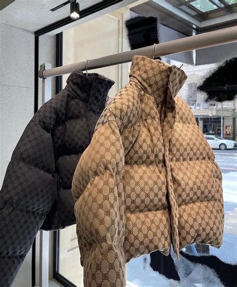 balenciaga gucci costo|balenciaga gucci puffer.